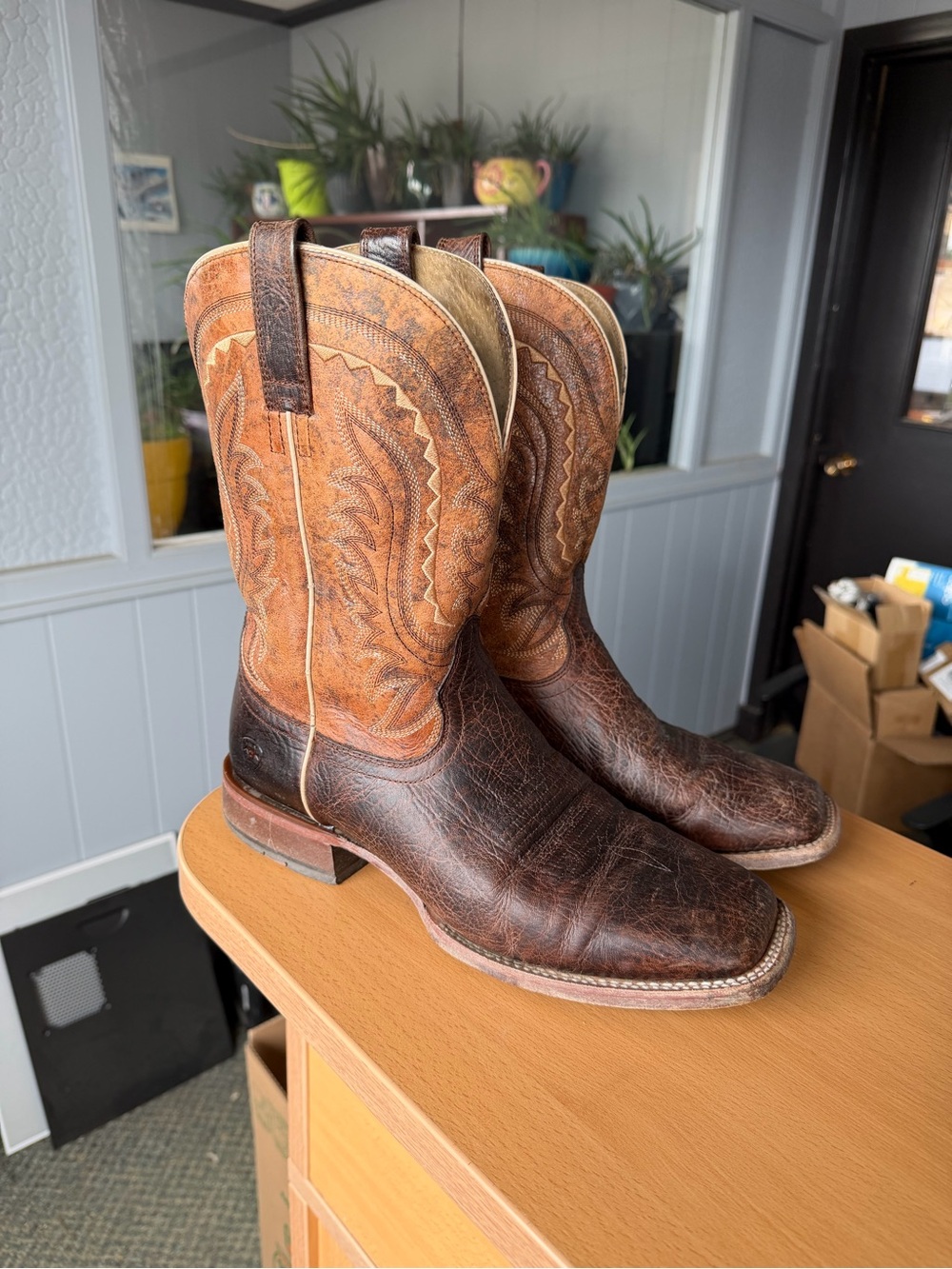 Men's Ariat Western Leather Cowboy Boots